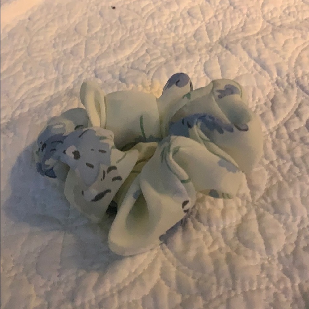 Flower print with white-ish background scrunchie